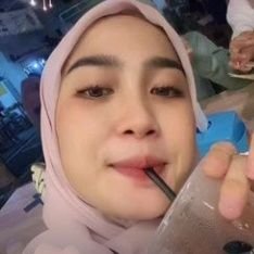 DeaNursAfifah's profile picture. Kebahagiaan yang kita peroleh tidak
harus berasal dari segala sesuatu yang
terbaik, tetapi cukup dari hal kecil yang
dapat membuat kita tersenyum