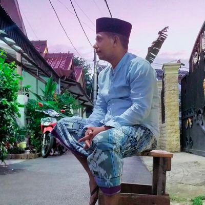 FadliMahmud8's profile picture. 