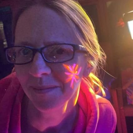 FamilyLearnEm's profile picture. Learning and Engagement @SC_Ed_Learning  @Southwarkcathed | Informal & Family Learning | STEM | Outdoor Learning | Heritage Interpretation 
she/her | my views