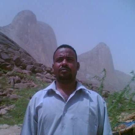 5066_Kh's profile picture. لا تخشى الظلّ ، لأنه يعني أن بمكان ليس ببعيدٍ عنك ، يوجد النّور.