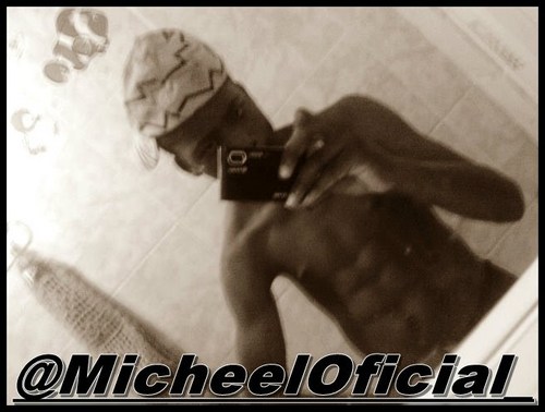 fãn clube do MicheelOficial_ com amor e carinho. #OusadiaAlegria&Humildade ;)