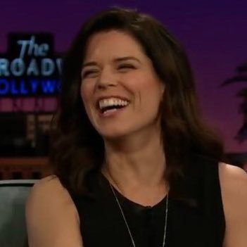 daily photos and updates about Neve Campbell