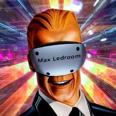 Aquí Max Ledroom.Desde el ciberespacio,os traigo las noticias más noticiosas de la #PlayStationVR2 #PSVR #PSVR y soy redactor de @DistritoXR. Qué locura verdad?