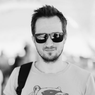 Mobile game developer. Console gamer. Snowboard in winter and wakeboard in summer