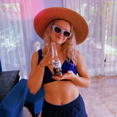 meggann108's profile picture. oh hey. what’s up 🤠✌🏼😎🙌🏼🙂🙏🏼