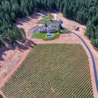 Licensed cannabis farm in Northern CA. For those who take the road less traveled. 🏴‍☠️ 🌱👨‍🌾🧳