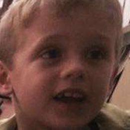 B_rxsy's profile picture. 