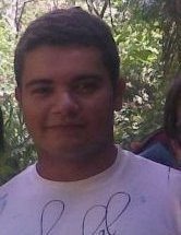 Sei que os teus olhos sempre atentos permanecem em mim