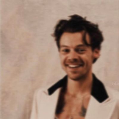 lvsharreyy's profile picture. viendo marvel con harry y louis