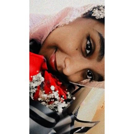 r_ahafoi's profile picture. UI Designer, going on road to achieve it 🍀.