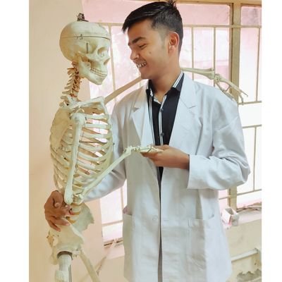 ⚕️Medical student⚕️NIH Kolkata.
basketball player 🏀 ||memer🙃||
#Homoeopath 🤘⚕️ #MedTwitter