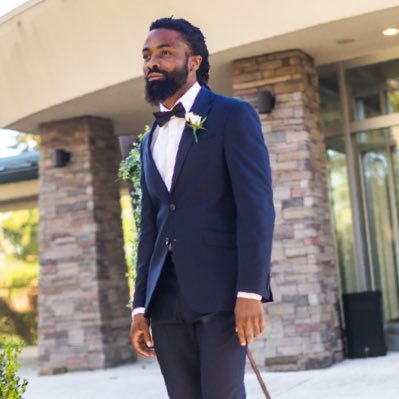 Super Bowl & 3x Grey Cup Champ. CFL SSK DB Coach/Def Pass Game Coordinator. Baylor. Skyline High School. Omega Psi Phi XDD. Get the ball, cuz we will!😈