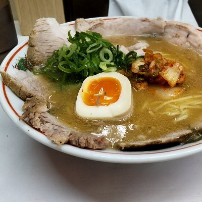 好きなもの🌸🌸ねこ、ラーメン、唐揚げ、お寿司、ヨーグルト、納豆、そしておじさん構文だけど実態はアラサーおばさんです。🌸🌸

凍結されたので新たに名前を変えて登場🤸
世間は意外と狭いので写メは身バレ防止のため載せません無差別フォローします🕴️元風俗嬢。

無言フォロー不快に思われたらすみません😭