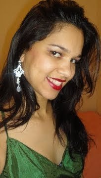 ERCYAHH's profile picture. O coração tem dois caminhos, a decepção e o amor, só que um dia o amor vira decepção;