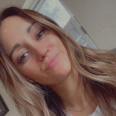 Kaitlinbrunette's profile picture. permanently tired.