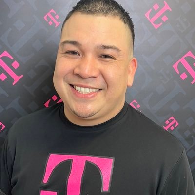 T-mobile store manager - the only goal is to be the best version of me, #always