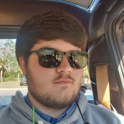 joshuafieldin17's profile picture. add me on snap devinfielding22 or Instagram Joshua.fielding.338