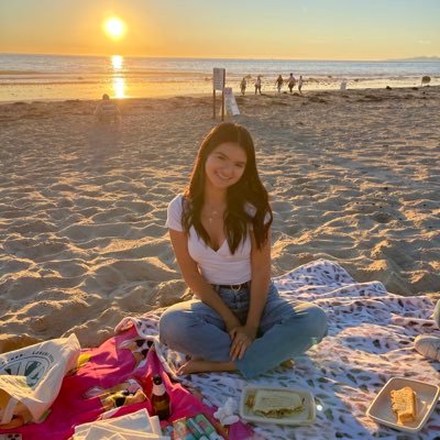 val_77_valerie's profile picture. Far Beyond Blessed ❤️