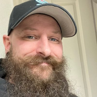 Former U.S. Army Artilleryman, Iraq combat veteran OIF 03-04 OIF 06-07, German immigrant, American citizen, medically retired and studying geology (BS-23).