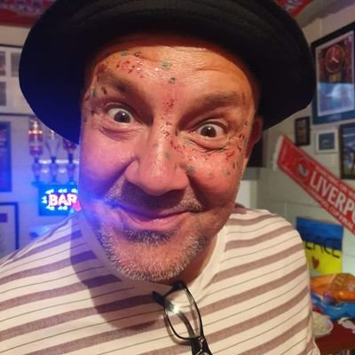husband Dad 
life long Liverpool fan
Painter and Decorator