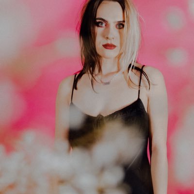 audreyhertel's profile picture. platform shoe enthusiast • she/they