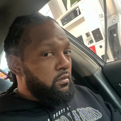 got money on my mind, and im making this bread.. fuck u if u dont like it....
