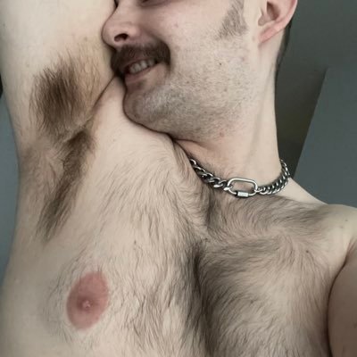 Piggy pup with a love for hairier gents, musk, and ws. Posting myself and retweeting what I find hot, 5’5”, he/him.
