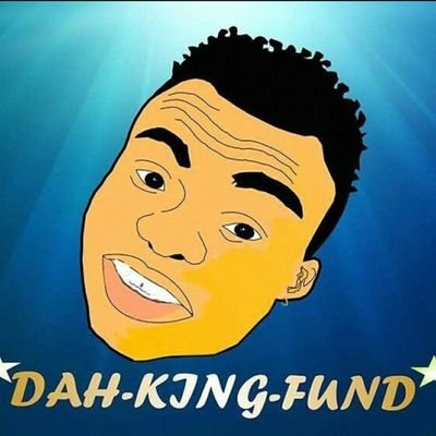 Lorllydee_'s profile picture. If I was funny, I would have a good Twitter bio.