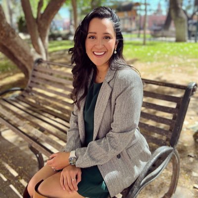 Ingeniera en Gestión Empresarial • Presidenta del Patronato de Cancerología del Estado de Durango