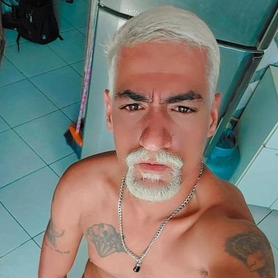 Carioca ☀️
28 Anos 🥰
Escorpiano 🦂