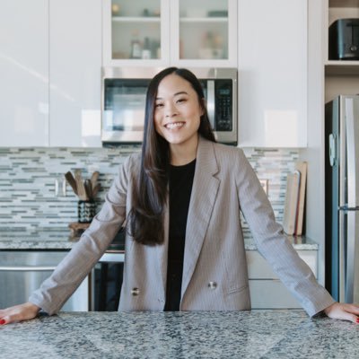 itslisanguyen's profile picture. I post random food content