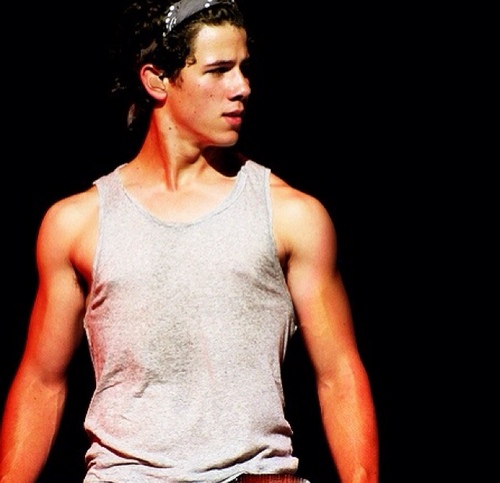 dickolasjjonas's profile picture. I can keep a secret.