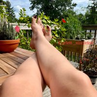 Scarlett size 12 feet 👣 (@scarlett_size12) 's Twitter Profile