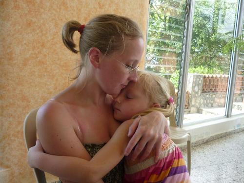 Suzniz's profile picture. The world from my view... Weakness to ducks, gardening, violin and English accent and some other thing I don´t remember right now.