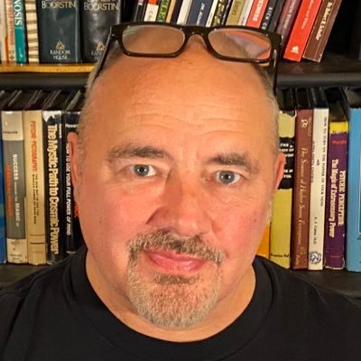 Stage Hypnotist and Hypnotic Success Coach
Download my FREE Guidebook at Magic Mindset Hypnosis dot com