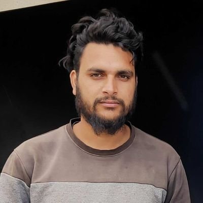 ErRahiMuzaffir's profile picture.