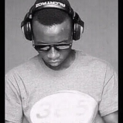 TesleemAdewale6's profile picture. 