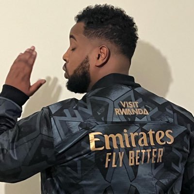 ali_zay89's profile picture. Poet, Performer. Presenter.