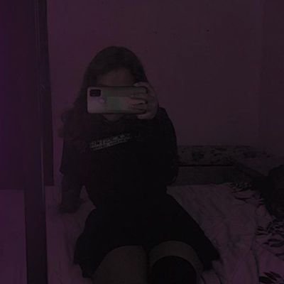 belen74b's profile picture. 