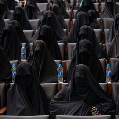 | Avid Reader | طويلبة العلم| Writer | اللهم إني أسألك حسن الخاتمة| نحن على منهج السلف الصالح بيننا وبينكم كتب السلف|hubby 🥰: @IdrisBelloxxx