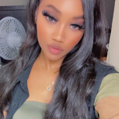 Giirl_SheBoojie Profile Picture