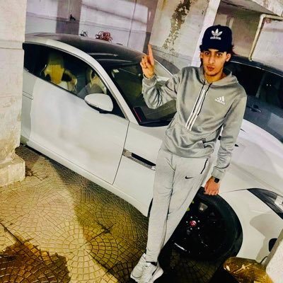 . اتركها تأتي كما كتبها الله لك ، لعلها تأتي كما تمناها قلبك 🖤
