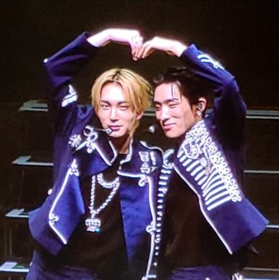 🏳️🌈🏳️🌈🏳️🌈🏳️🌈🏳️🌈🏳️🌈
Lucas Wong 🥺💚
*cries*