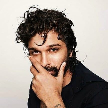 BunnyAddict's profile picture. Die Hard Fan 🅾️f @alluarjun.
🅱️unny Edits 😜 nd Edited Videos 🅾️nly 🖤.
🅰️ddicted To Stylish 🌟 🅰️llu 🅰️rjun...❗