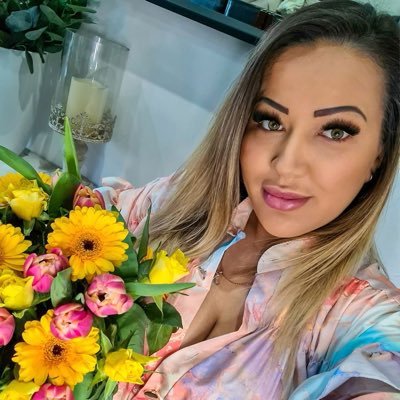 #Florist 💐 “Love is the flower you've got to let grow.”