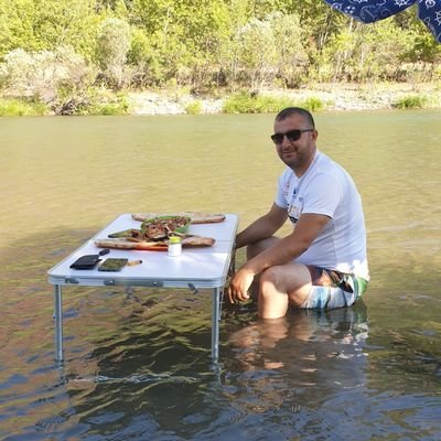 AdnanBagdili's profile picture. Ha vaj... Ha vaj...