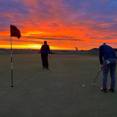 21 lucky“Golfers” enjoying their Sunday mornings together.