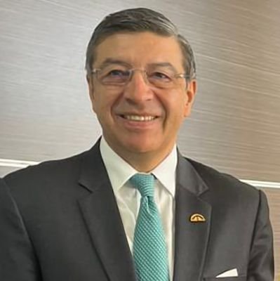 Ex Secretario General de la @ComunidadAndina; ex Senador de la República de Colombia. 
Abogado Externadista