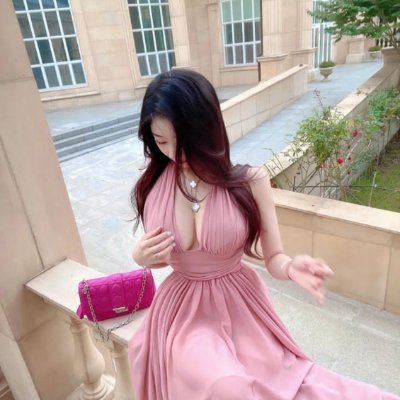 In this world, only those men who really feel happy can give women happiness