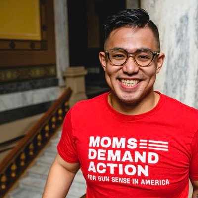 Now: @Everytown & @MomsDemand Prev: @coloradodems @HelmerVA @ossoff @PeteButtigieg Always: Electing a new generation of Democrats 🏳️🌈🇵🇭